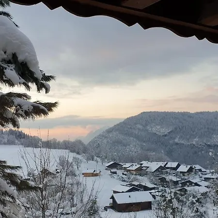 Chalet Tres Belle Vue Pour Un De 200 M2 Araches-la-Frasse